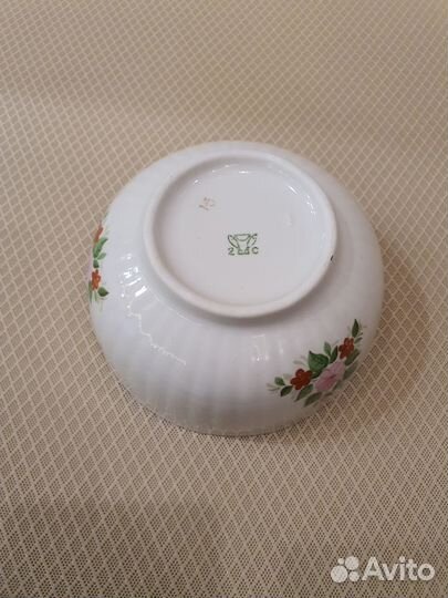 Салатники, кружка, стопки, бокалы