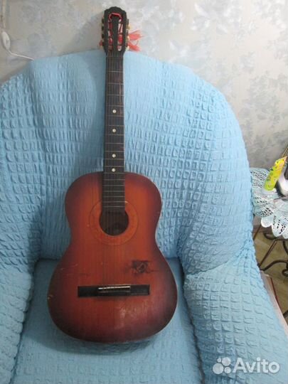 Гитара семиструнная