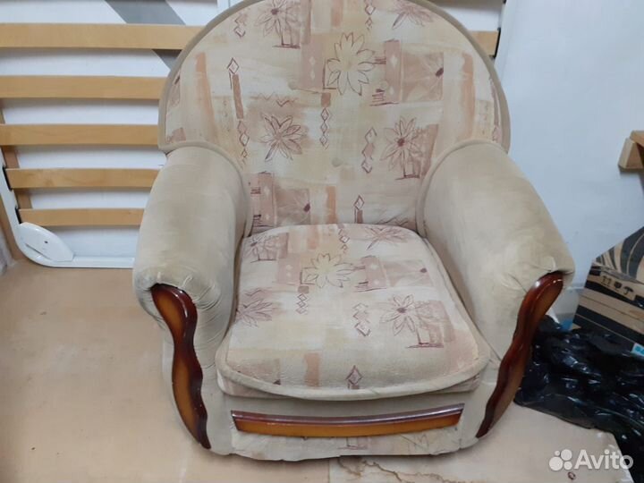 Продам кресла бу