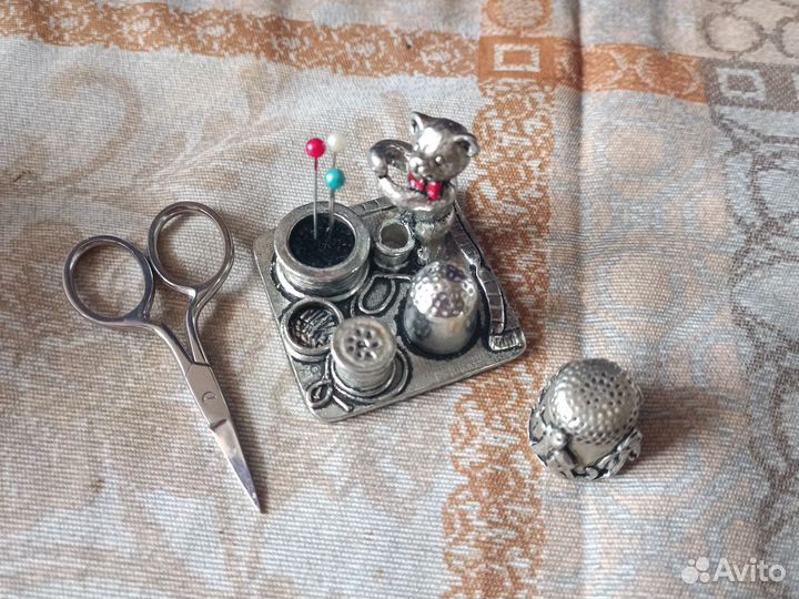 Ножницы для вышивания с держателем