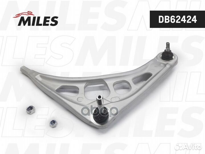 Рычаг BMW 3 E46 пер.подв.лев.(без кронш-на) DB6