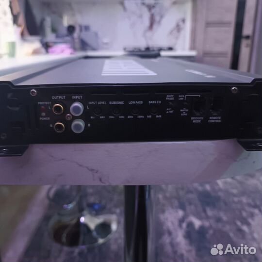 Усилитель звука автомобильный