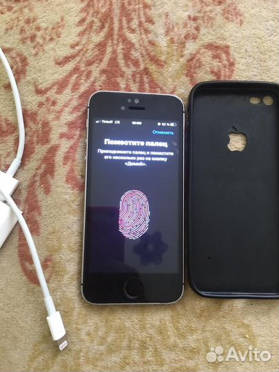 Телефон iPhone se