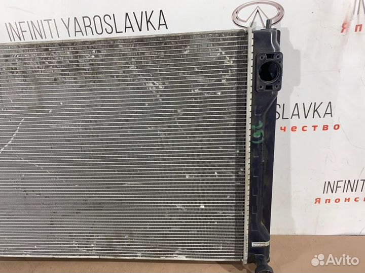 Радиатор охлаждения двигателя Infiniti M35 Y51