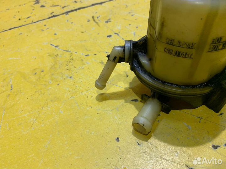 Бачок гур Toyota Land Cruiser Prado 150 2009-2013