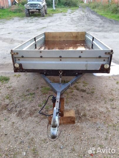 Прицеп легковой