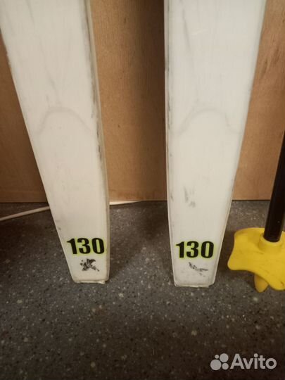 Беговые лыжи и ботинки и палки