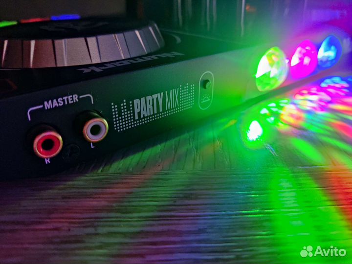 DJ пульт Numark party mix