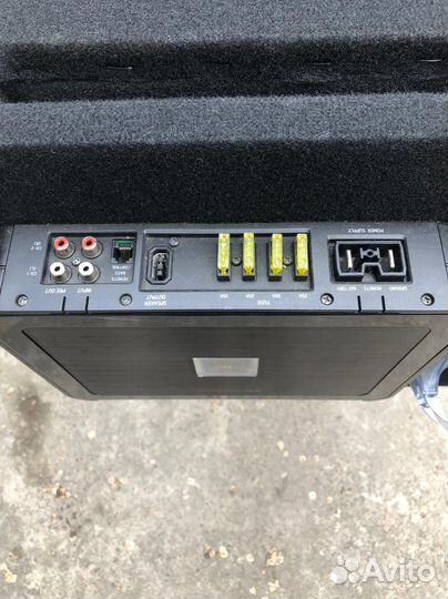 Автомобильный усилитель