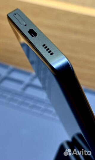 Xiaomi Redmi Note 13 Pro+, 8/256 ГБ