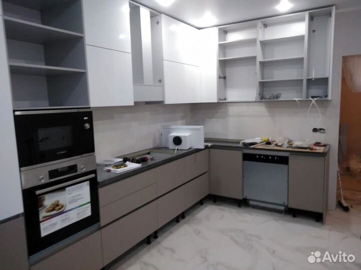 Кухонный гарнитур мдф \ эмаль