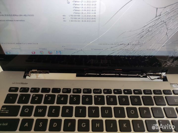 Ноутбук asus