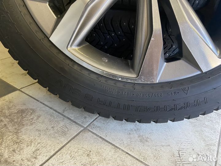 Колеса Lexus 235/55R20