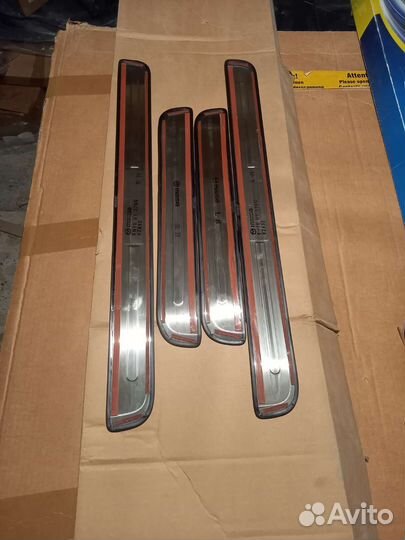 Накладки порогов mazda cx-7