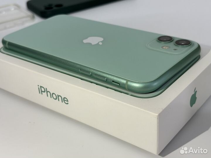 iPhone 11, 64 ГБ