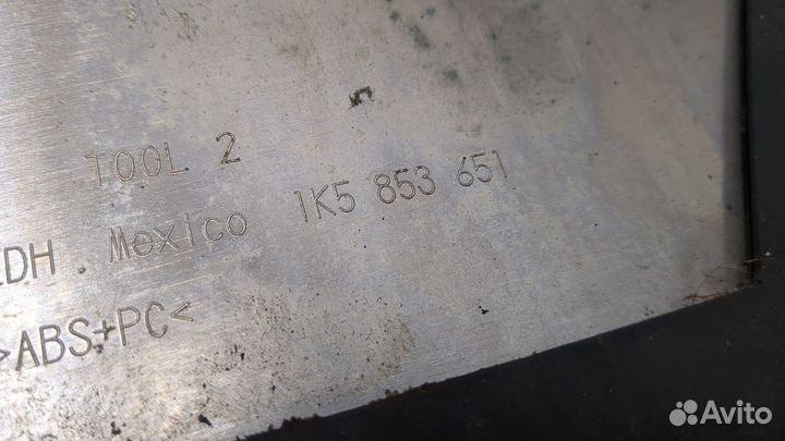 Решетка радиатора Volkswagen Jetta 5