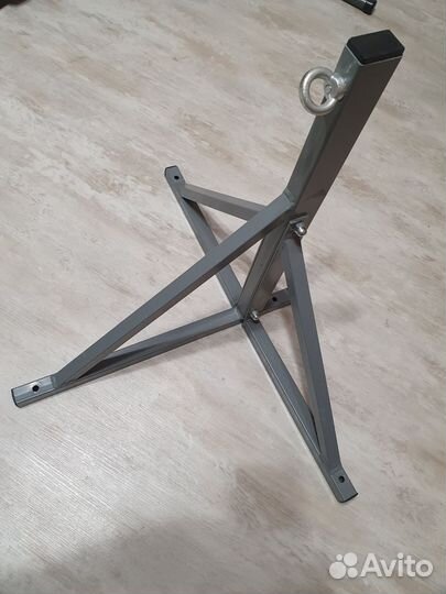 Кронштейн под боксёрскую грушу