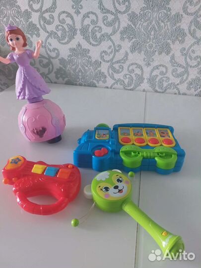 Развивающие игрушки и книги пакетом