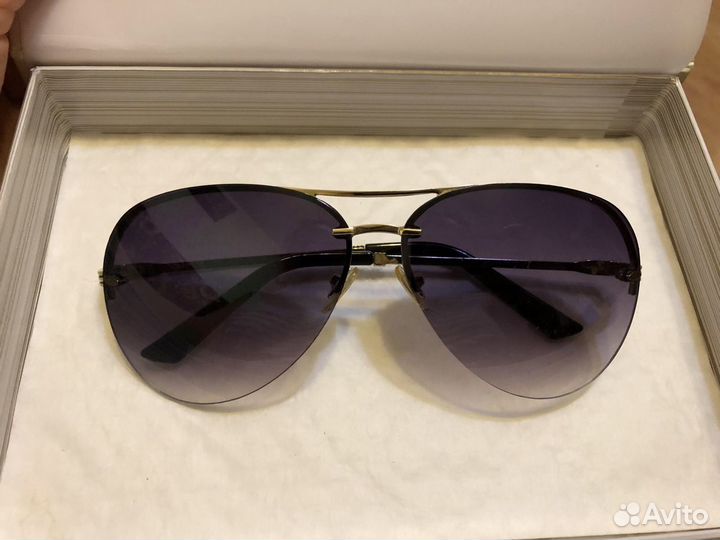 Очки солнцезащитные