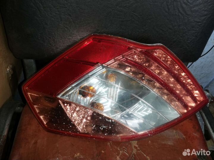 Фонарь задний Джили Эмгранд EC-7