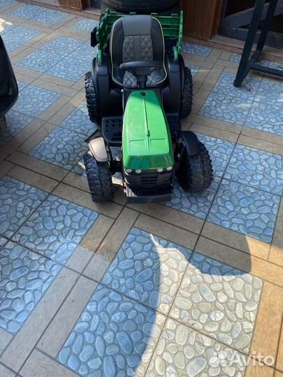 Трактор детский