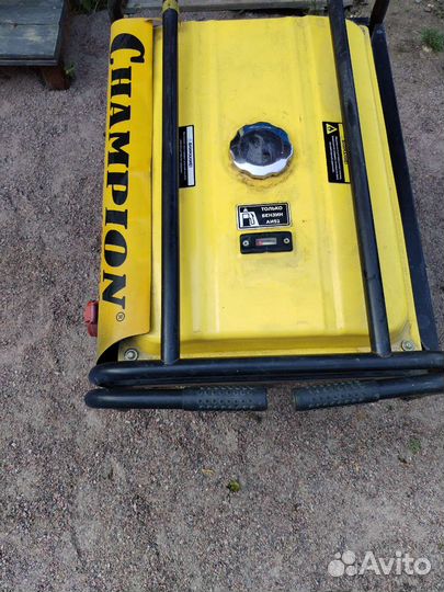 Бензиновый генератор бу