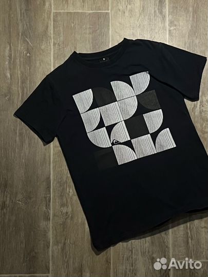 Футболка оригинальная quiksilver