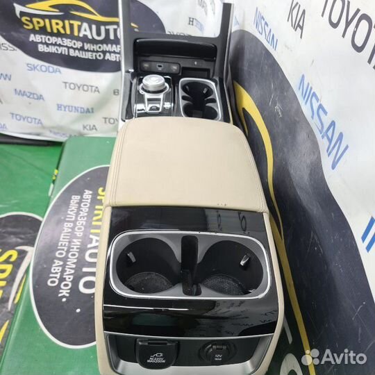 Консоль центральная Kia Carnival 4