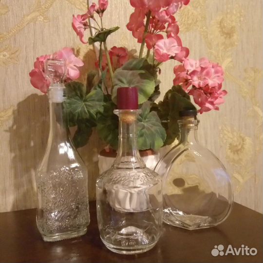 Графины и бутылки