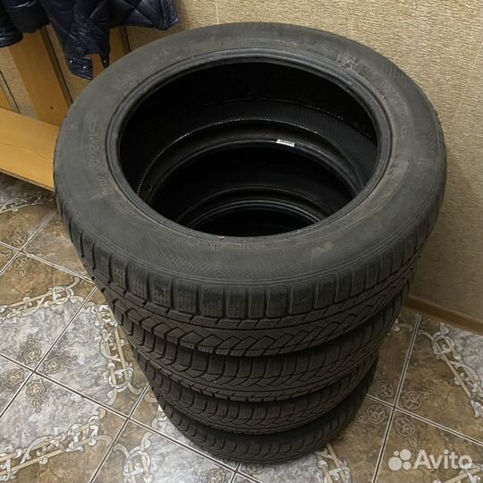 Continental ContiWinterContact TS 850 P 215/55 R17 94M