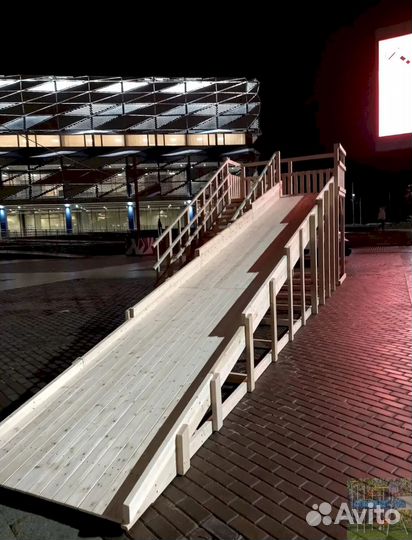 Детская площадка с установкой