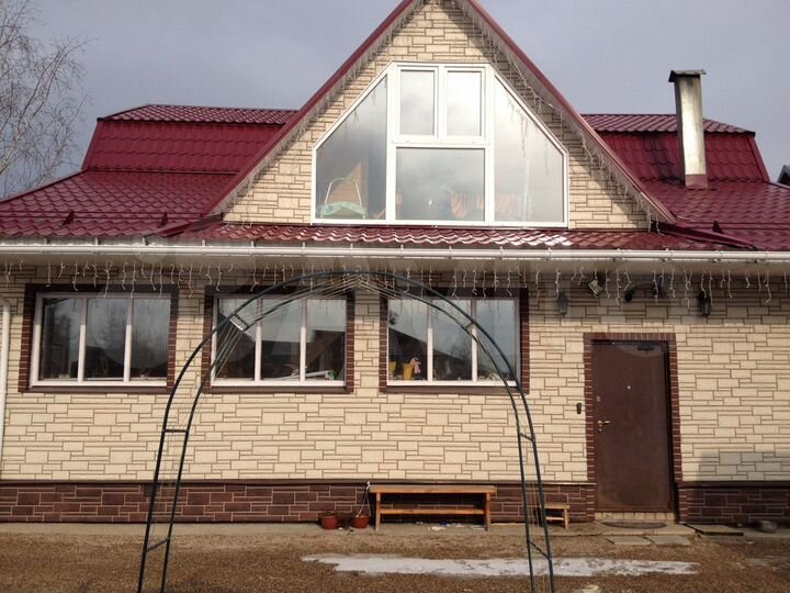 Дом 300 м² на участке 33 сот.