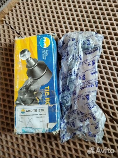 Рулевой наконечник правый