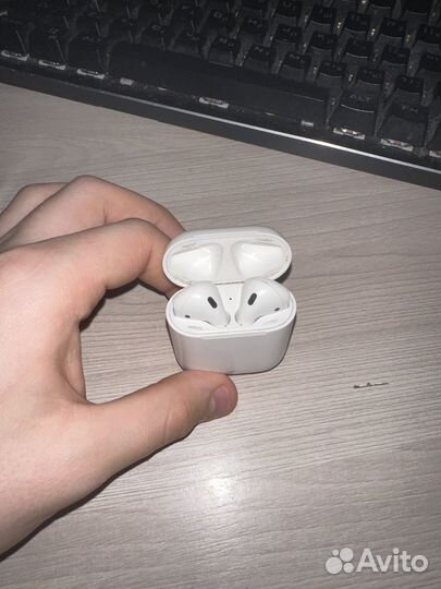 Airpods 1