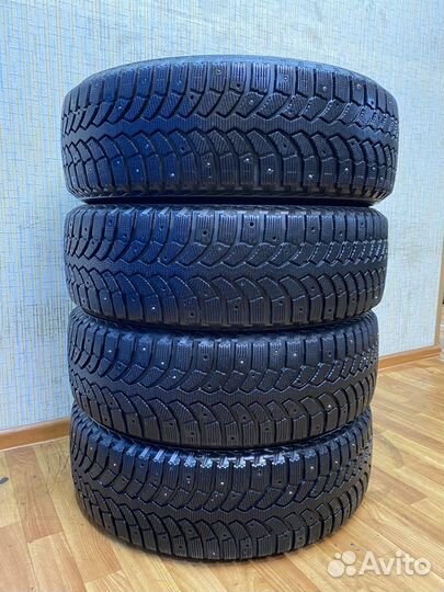 Bridgestone Blizzak Spike-01 225/65 R17