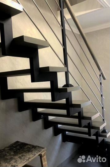 Лестница для загородного дома