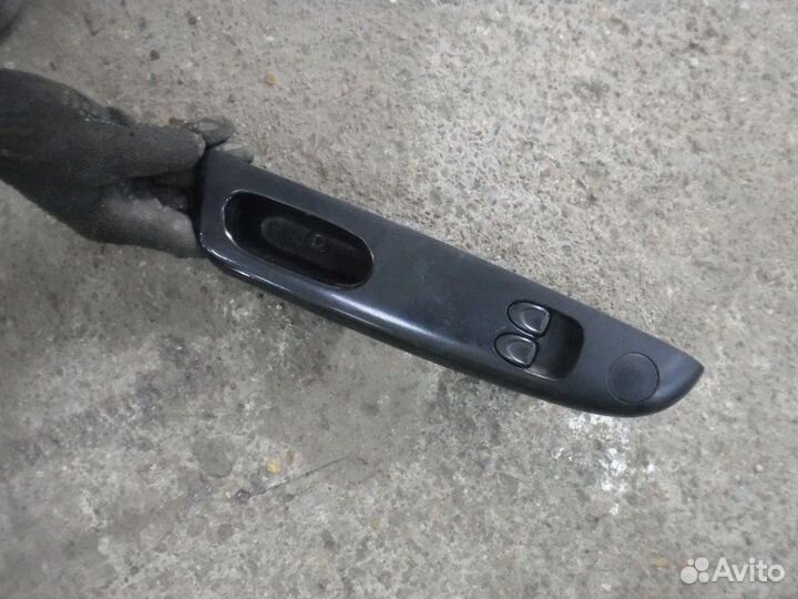 Блок управления стеклоподъемниками передний левый