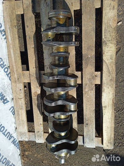 Коленвал Renault Magnum 2002 5001834854