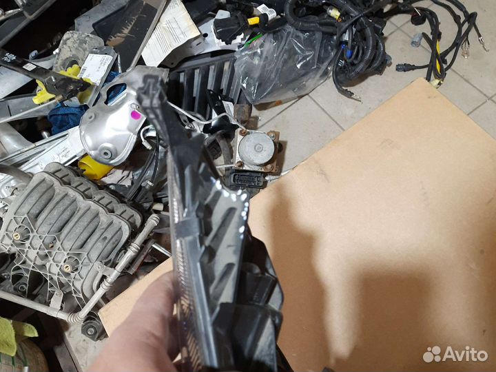 Фара правая Ford Transit Custom