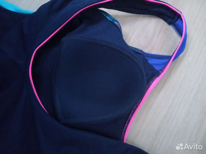 Купальник фирмы Matalan, очки, шапочка