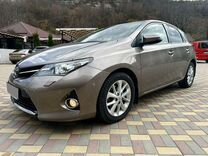 Toyota Auris 1.6 CVT, 2014, 87 000 км, с пробегом, цена 1 380 000 руб.