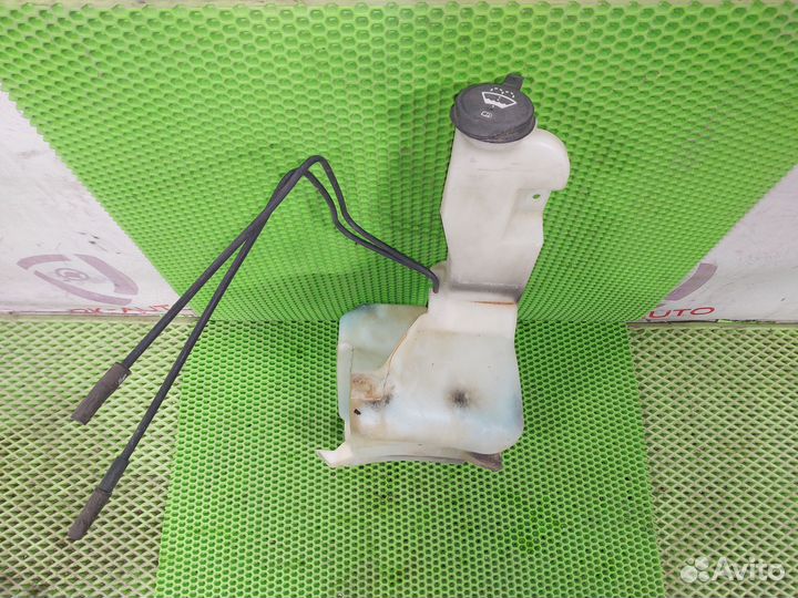 Бачок стеклоомывателя Cadillac Escalade GMT800