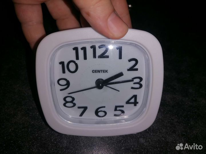 Будильник /Часы кварцевые настольные с будильником