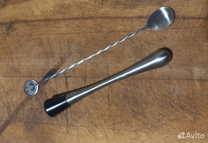 Мадлер и барная ложка bacardi, пробка