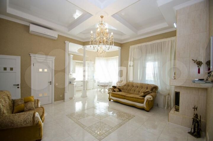 Дом 190 м² на участке 15 сот.