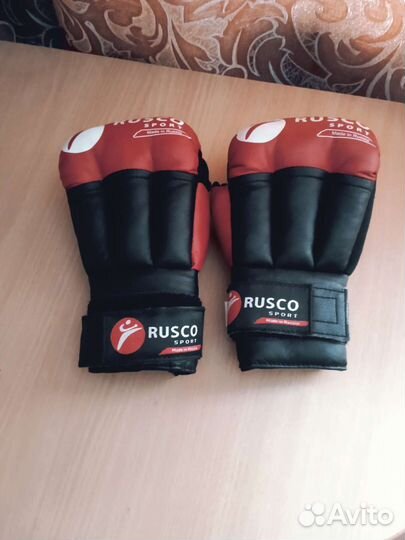 Перчатки для смешанных единоборств