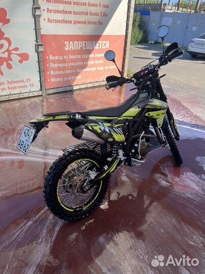 Regulmoto zr 250