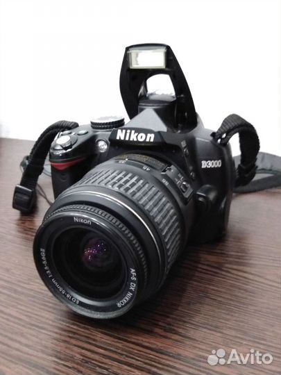 Nikon D 3000S