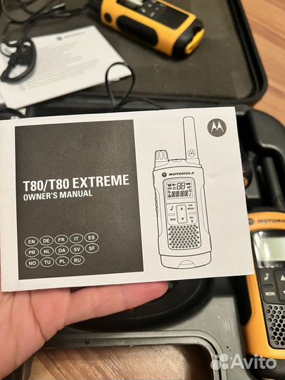 Комплект раций Motorola T80 extreme