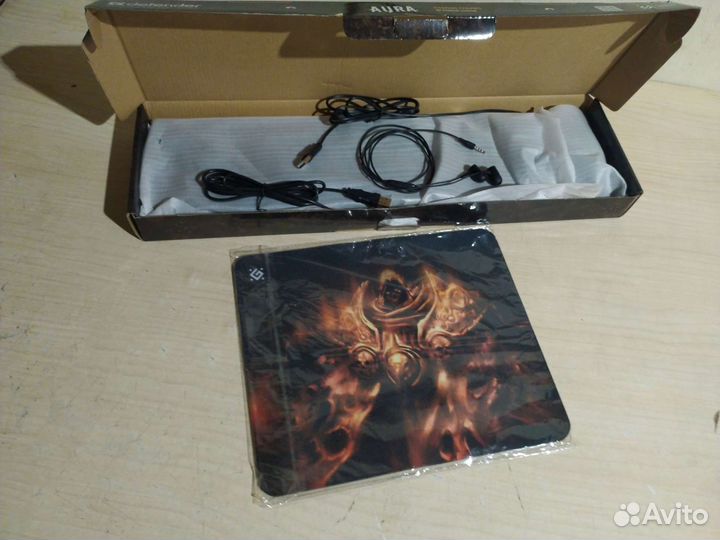 Игровая клавиатура и мышь